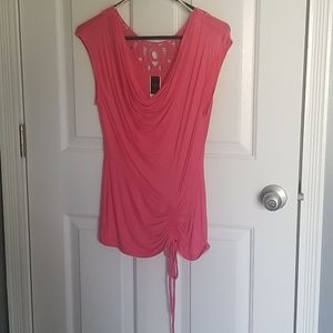 Sleeveless coral top with lace detail